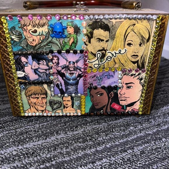 Comic book rhinestone sequin embellished cigar box purse with handle - Picture 2 of 6